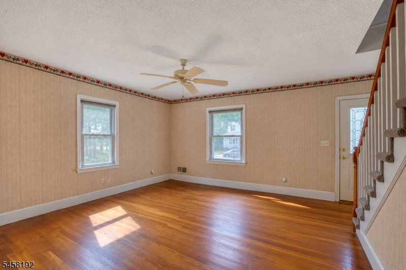 25 Monroe St Property Photo 10