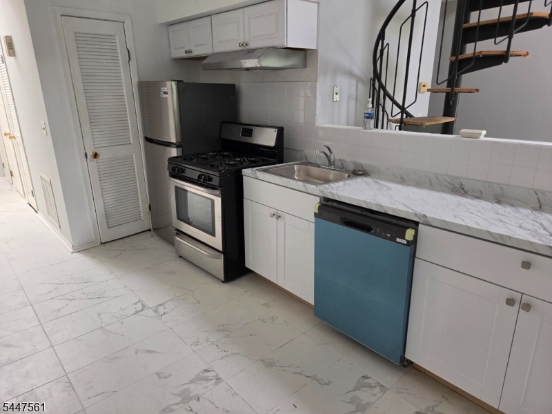 1 Sugar Loaf Ct Unit 2 2 Property Photo 1