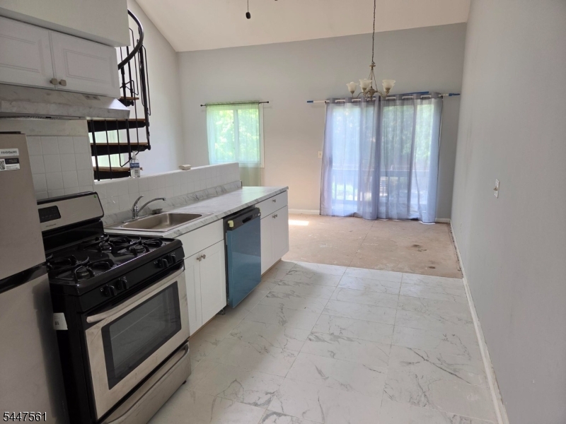1 Sugar Loaf Ct Unit 2 2 Property Photo 2
