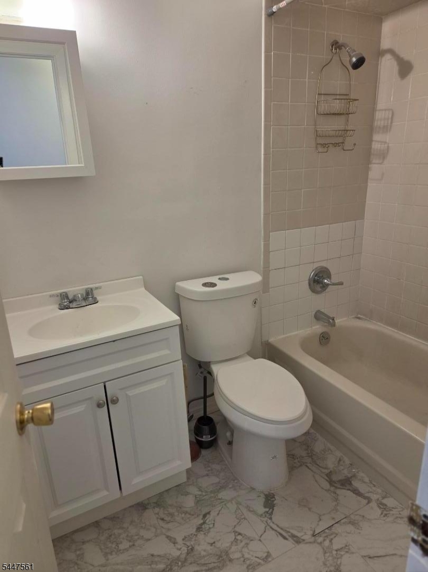 1 Sugar Loaf Ct Unit 2 2 Property Photo 4