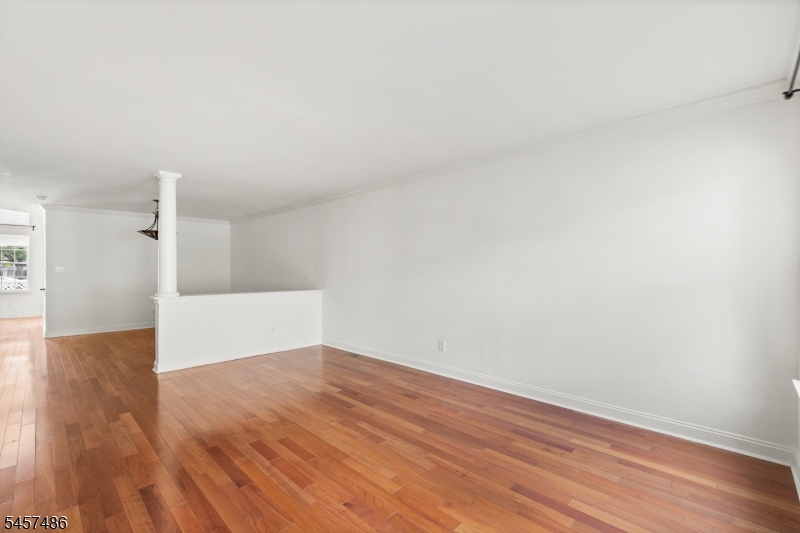 353 Cynthia Ln Property Photo 5