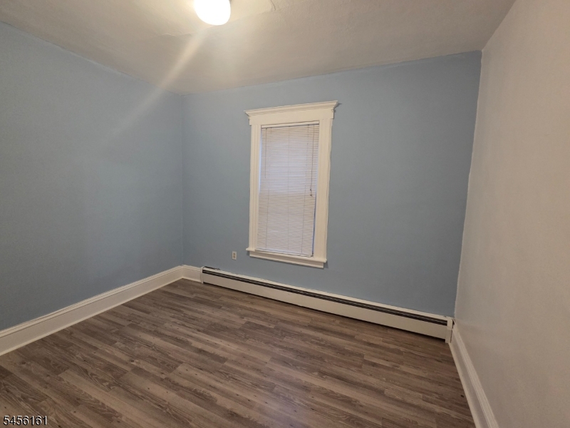 293 Burgess Pl Property Photo 5