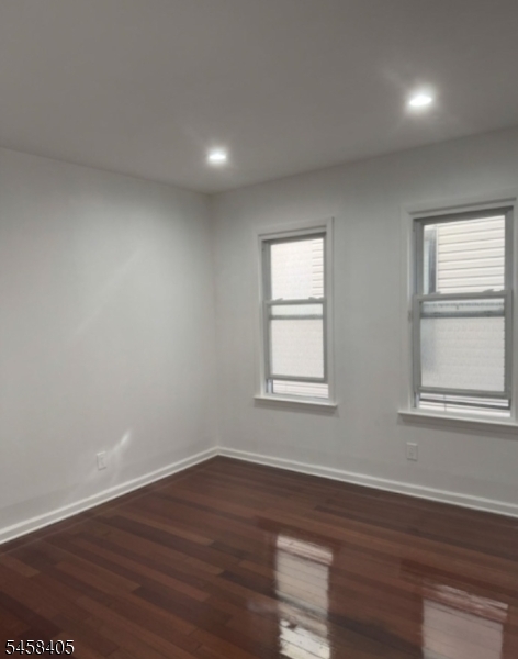118 Irene St Property Photo 5