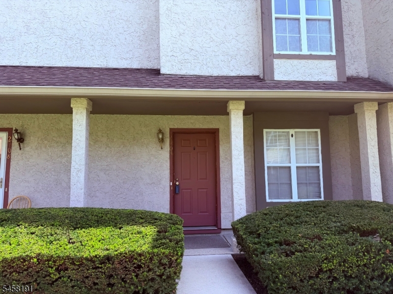 2704 Commons At Kingswood Dr 2704