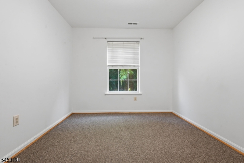 2704 Commons At Kingswood Dr 2704 Property Photo 10