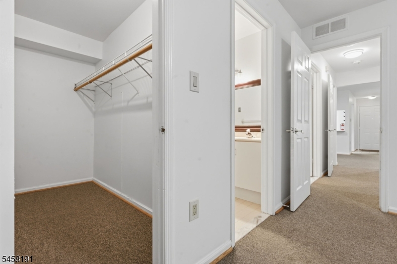 2704 Commons At Kingswood Dr 2704 Property Photo 13