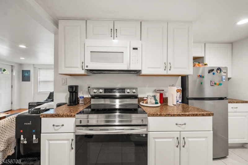 4 Hellers Ln Property Photo 9