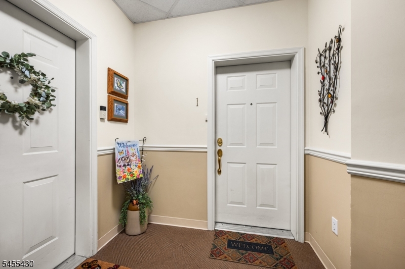 6001 Brookfield Glen Dr 01 Property Photo 3