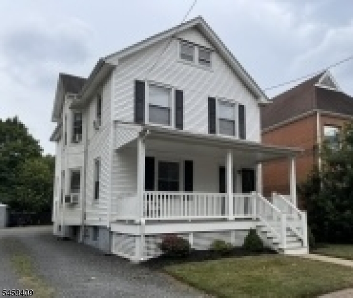 27 Somerset St 2 Property Photo 1