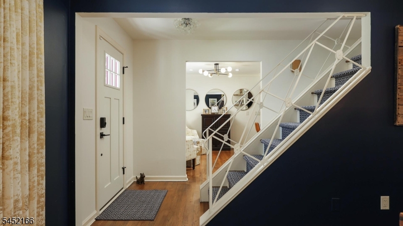 97 Kempshall Terrace Property Photo 3