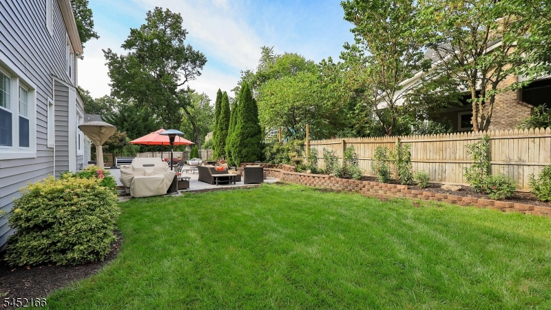 97 Kempshall Terrace Property Photo 39