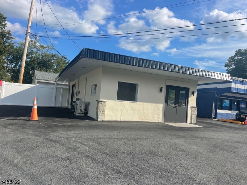 296 Us Highway 46 Property Photo 1