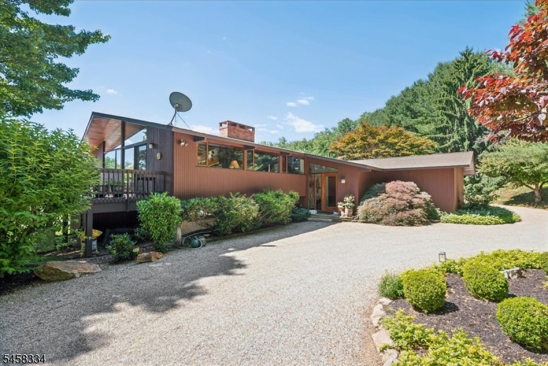 15 Palatine Rd Property Photo 44