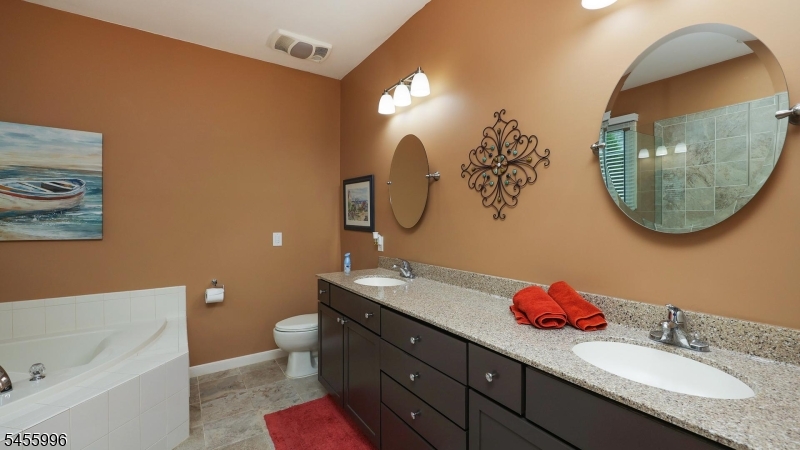 5 Constitution Way Property Photo 28