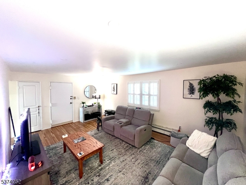 421 Bloomfield Ave A1 Property Photo 3