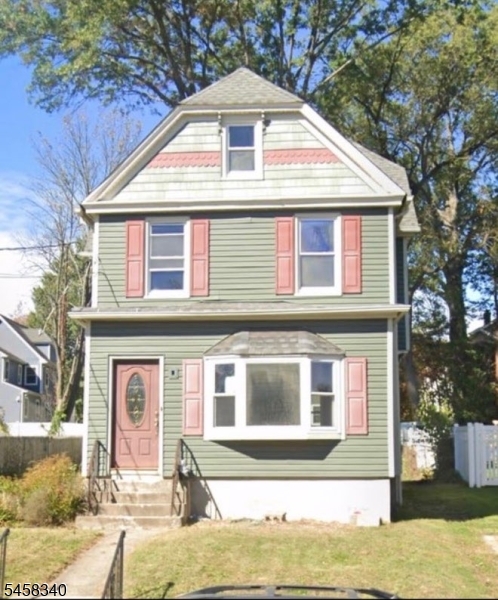 514 Downer St Property Photo 2
