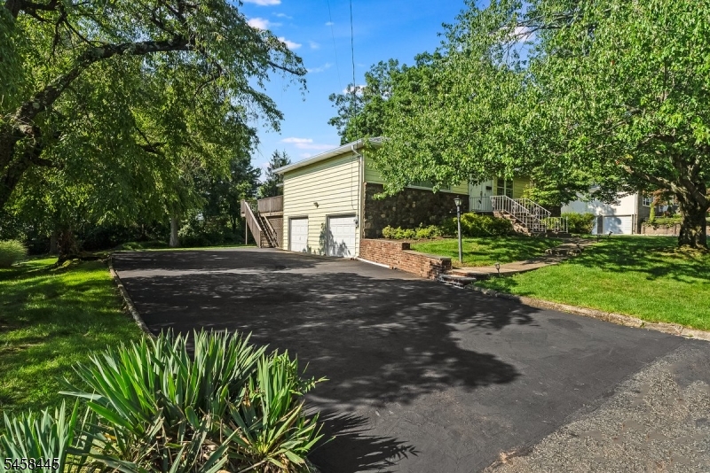 20 Manger Rd Property Photo 14