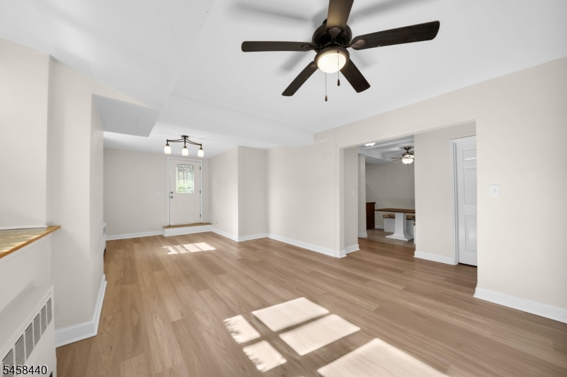 130 Orient Way Cc Cc Property Photo 4