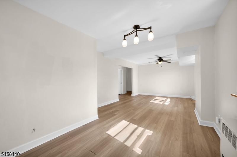130 Orient Way Cc Cc Property Photo 5