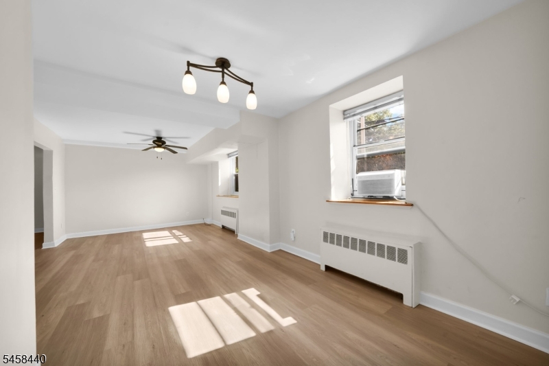 130 Orient Way Cc Cc Property Photo 6