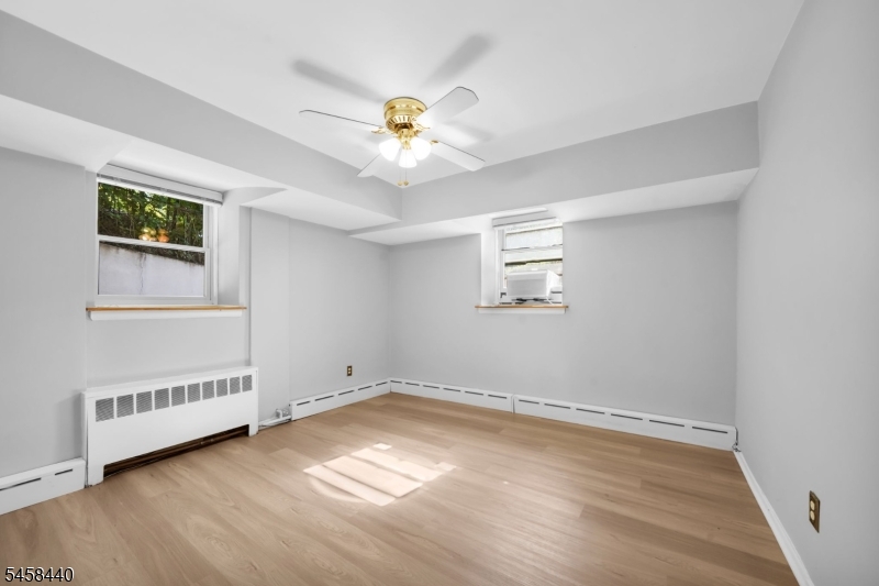 130 Orient Way Cc Cc Property Photo 13