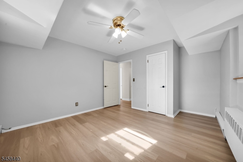 130 Orient Way Cc Cc Property Photo 14