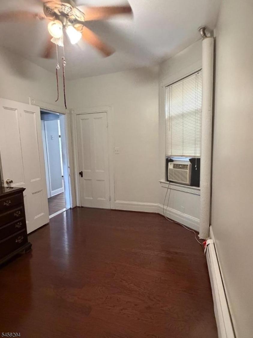 330 Bloomfield Ave 3 Property Photo 8