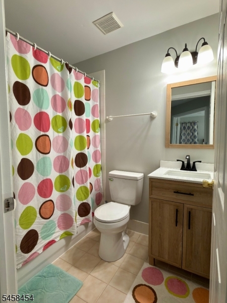 1203 Rhoads Dr Property Photo 6