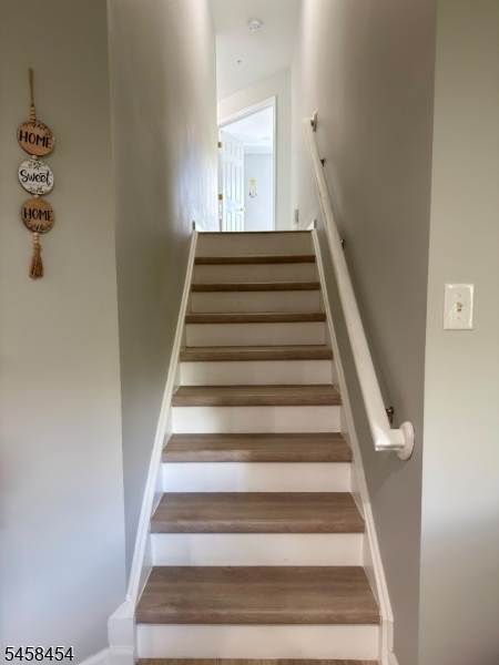 1203 Rhoads Dr Property Photo 12