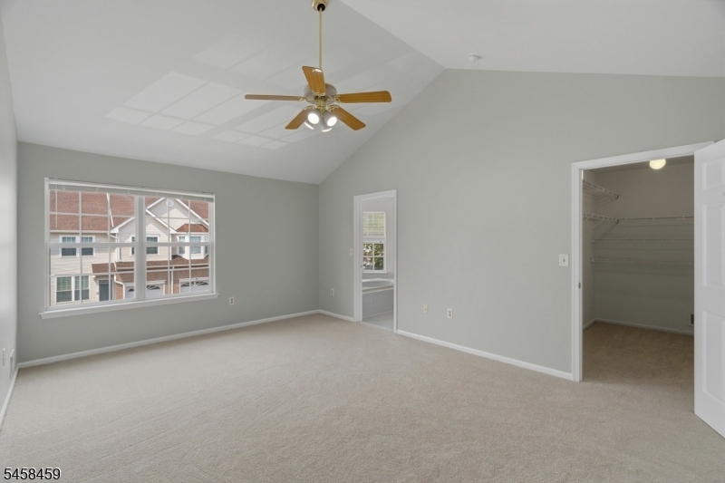 13 Reins Ct Property Photo 9