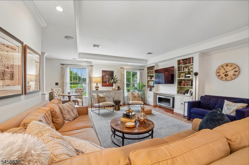 5 W William St Property Photo 6