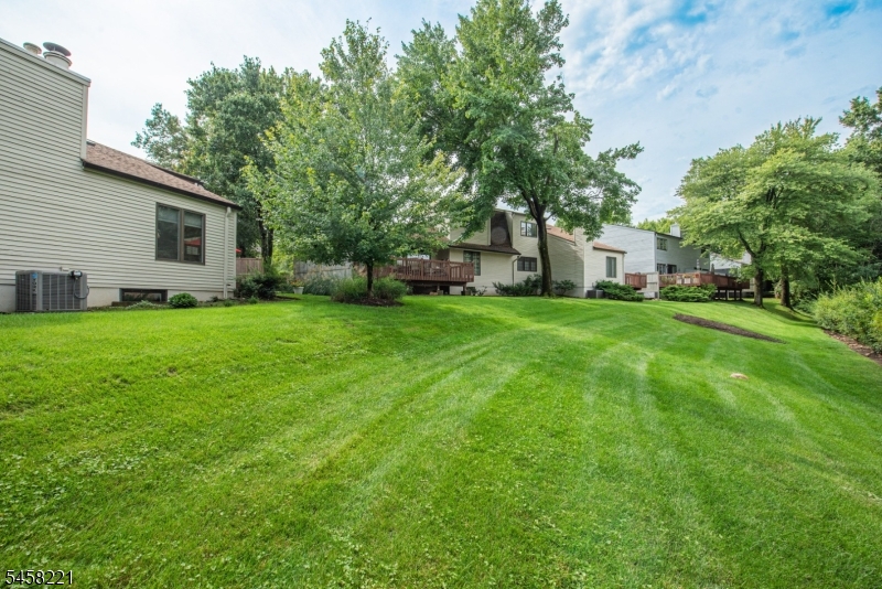 45 Stonegate Dr Property Photo 25