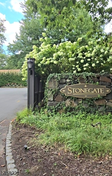 45 Stonegate Dr Property Photo 26