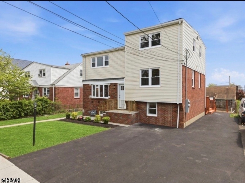 23 Prospect St Property Photo 1