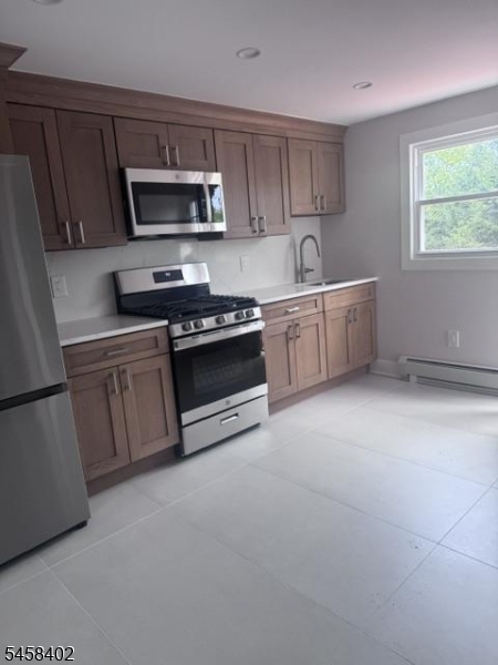 23 Prospect St Property Photo 4