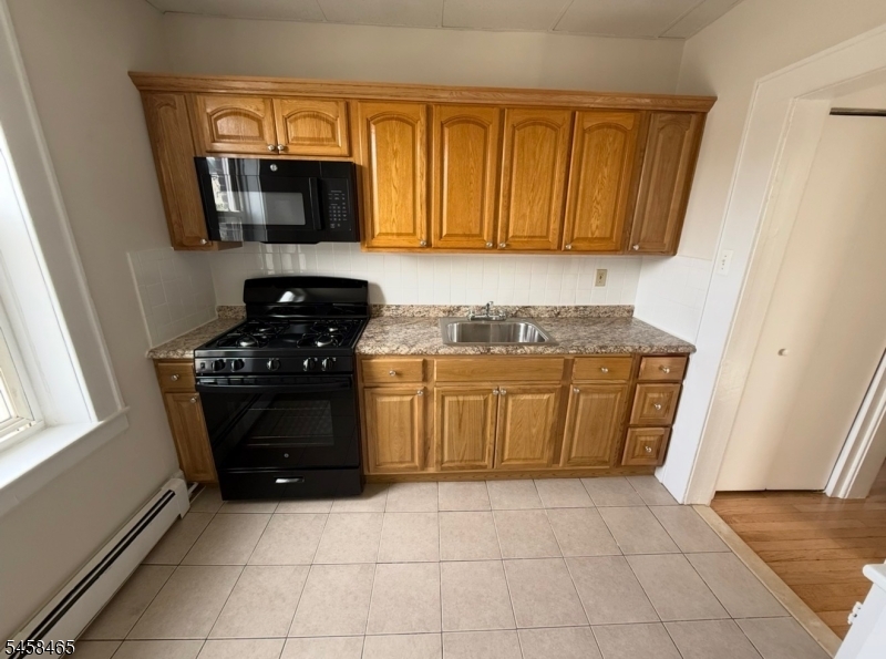 203 Davis Ave 8 Property Photo 3