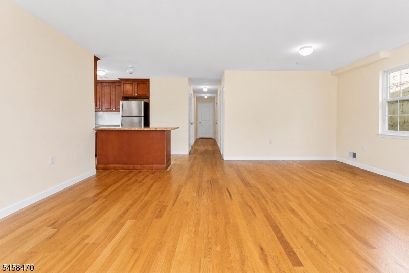 453 Washington St 2 Property Photo 3