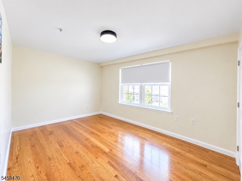 453 Washington St 2 Property Photo 5