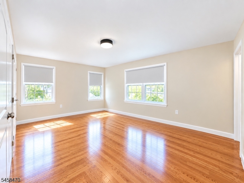 453 Washington St 2 Property Photo 6