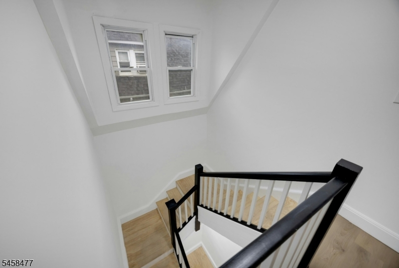 58 Ingraham Pl Property Photo 25