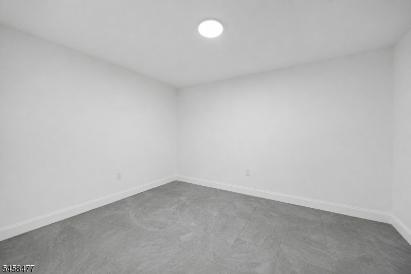 58 Ingraham Pl Property Photo 30
