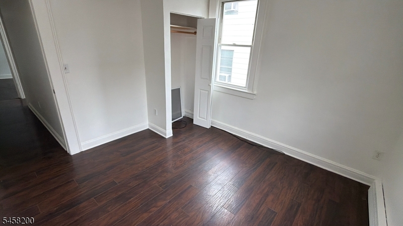 293 Ohio St Property Photo 3
