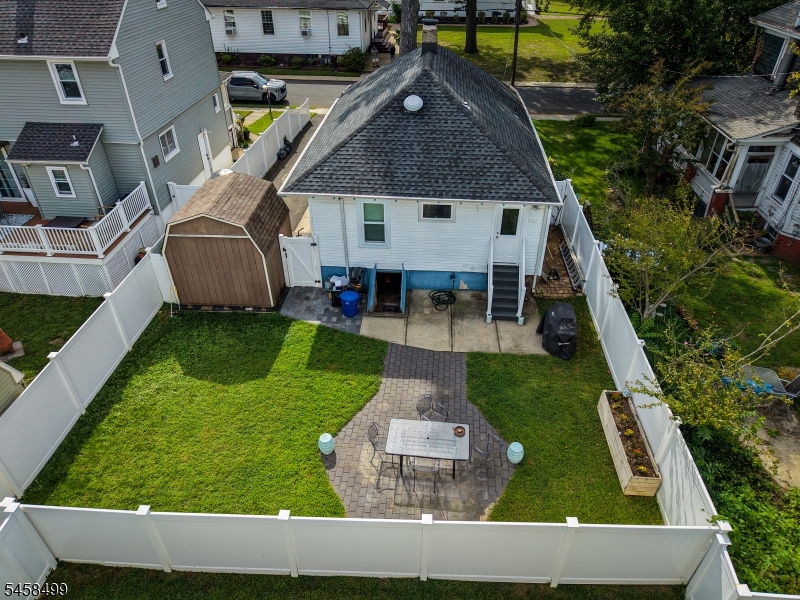 109 Osborn St Property Photo 6