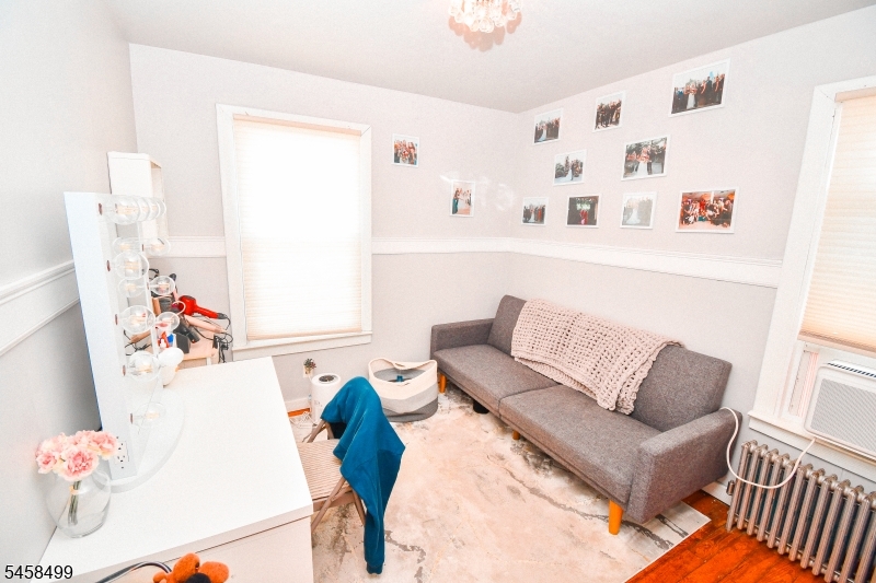 109 Osborn St Property Photo 14