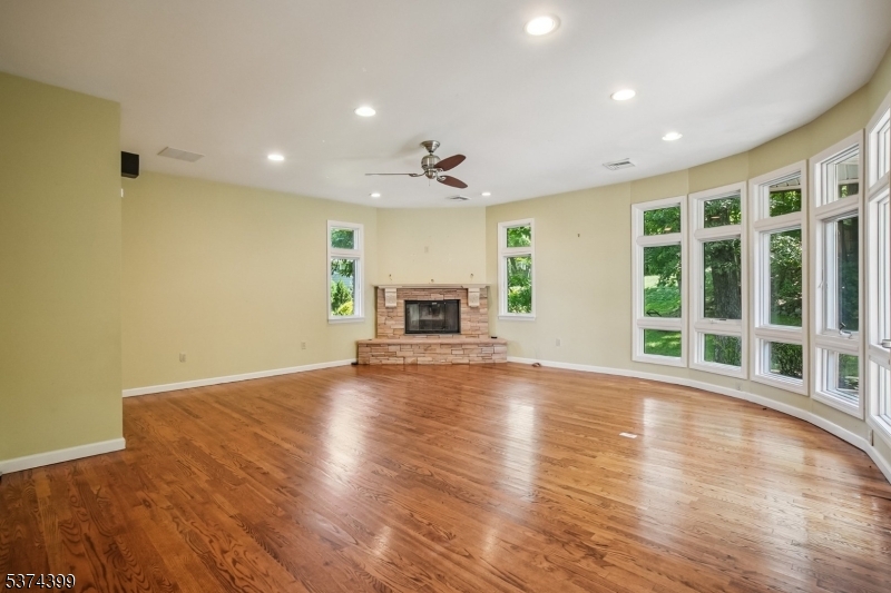 120 Silver Spring Rd Property Photo 14