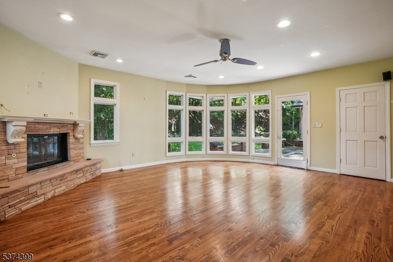 120 Silver Spring Rd Property Photo 15