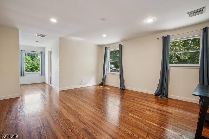 120 Silver Spring Rd Property Photo 33