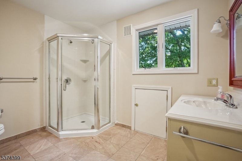 120 Silver Spring Rd Property Photo 34