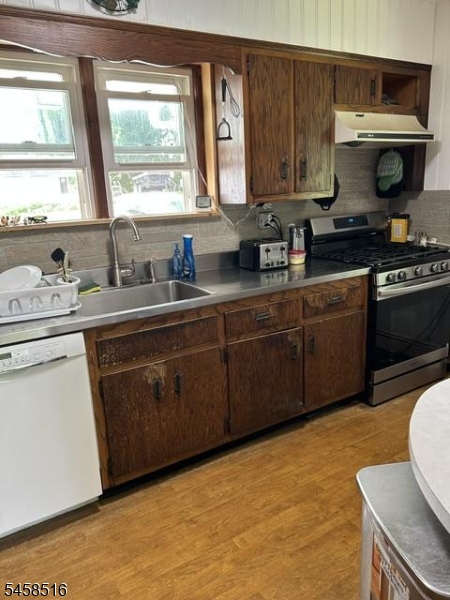 62 Walnut St Property Photo 9
