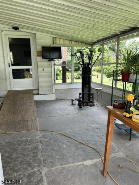 62 Walnut St Property Photo 10